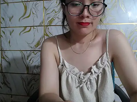 Snapshot of Lyzizi_lovely09 chatting on 20, 6, 2026 Lyzizi lovely09 online show from 20, 6, 2026