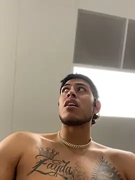 StrokingDaddy4 online show from 15, 4, 2026