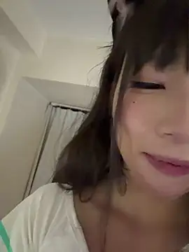 Yiyi-707 online show from 17, 4, 2026