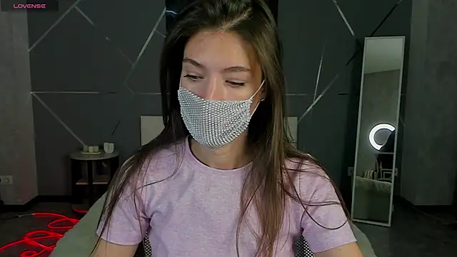 Snapshot of take_me_to_moon chatting on 30, 9, 2025 take me to moon online show from 30, 9, 2025