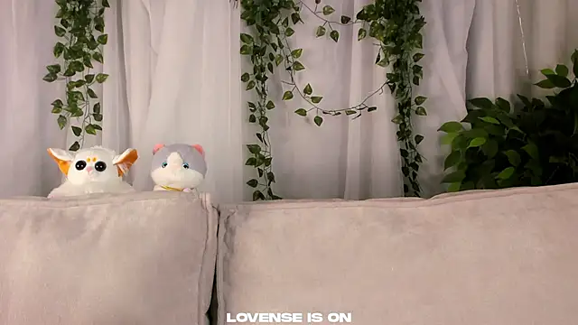 Snapshot of ElizSpieth chatting on 24, 10, 2025 ElizSpieth online show from 24, 10, 2025