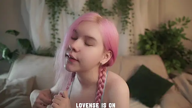 Snapshot of ElizSpieth chatting on 28, 11, 2025 ElizSpieth online show from 28, 11, 2025