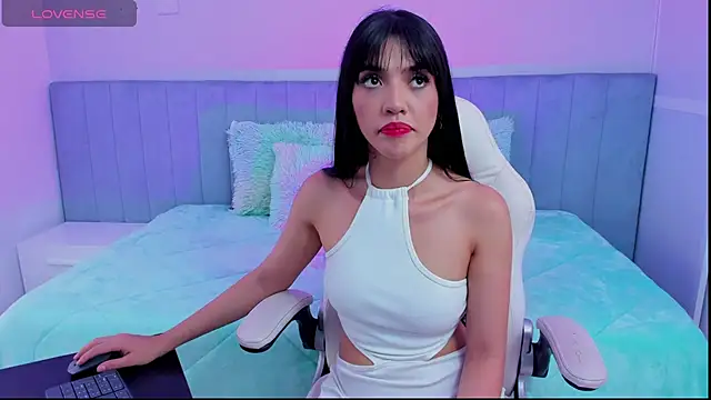 violetta skinny online show from 27, 9, 2025