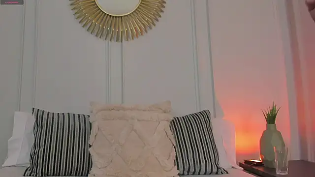CharlotteBrownn  online show from 22, 5, 2026