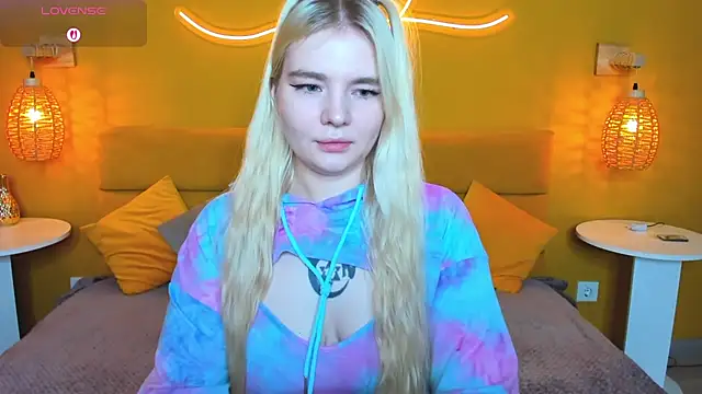 Snapshot of RuthBryant chatting on 22, 11, 2025 RuthBryant online show from 22, 11, 2025