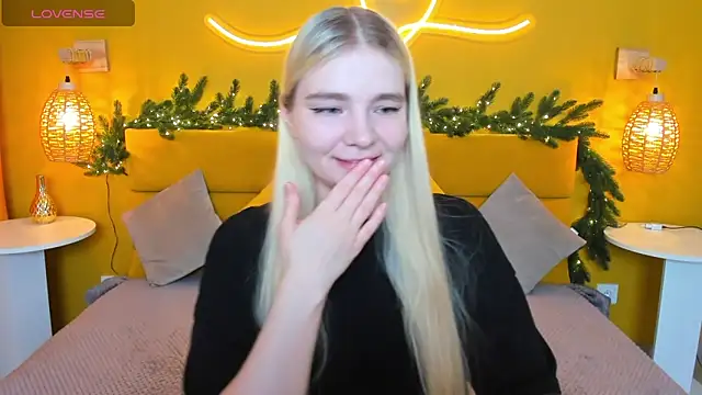 Snapshot of RuthBryant chatting on 30, 11, 2025 RuthBryant online show from 30, 11, 2025