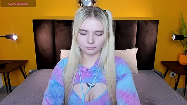 Snapshot of RuthBryant chatting on 2, 12, 2025 RuthBryant online show from 2, 12, 2025