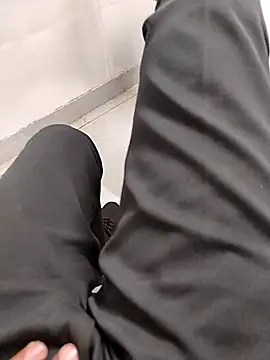 themasklover online show from 18, 4, 2026