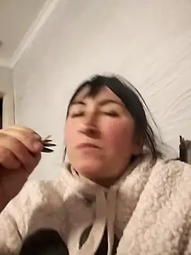 Snapshot of Funny_Karina chatting on 28, 10, 2025 Funny Karina online show from 28, 10, 2025