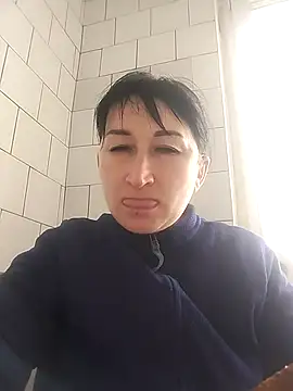 Snapshot of Funny_Karina chatting on 2, 11, 2025 Funny Karina online show from 2, 11, 2025