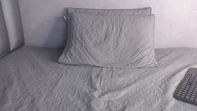 Lucy-23 online show from 11, 4, 2026