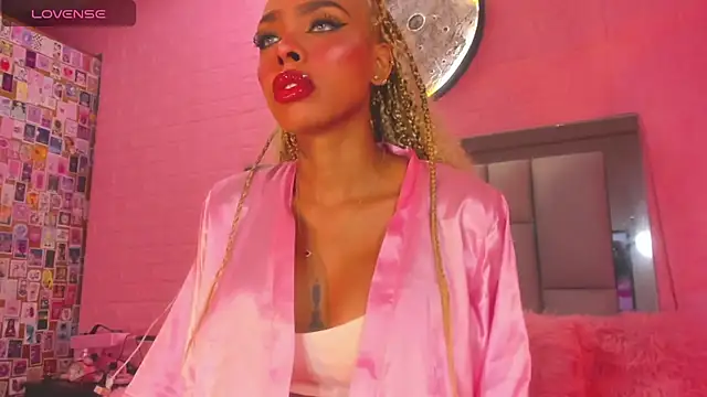 Snapshot of Nicole_Rosales chatting on 9, 9, 2025 Nicole Rosales online show from 9, 9, 2025