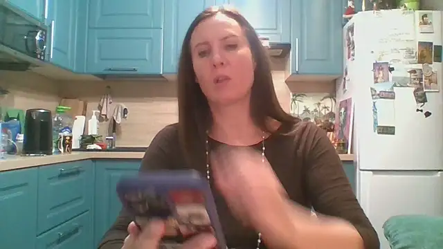 ALICAINWONDERLAND online show from 28, 2, 2026