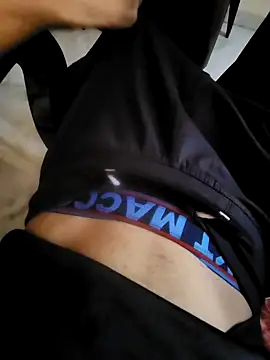 Snapshot of coupleyug chatting on 24, 9, 2025 coupleyug online show from 24, 9, 2025