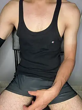 coupleyug online show from 4, 8, 2026