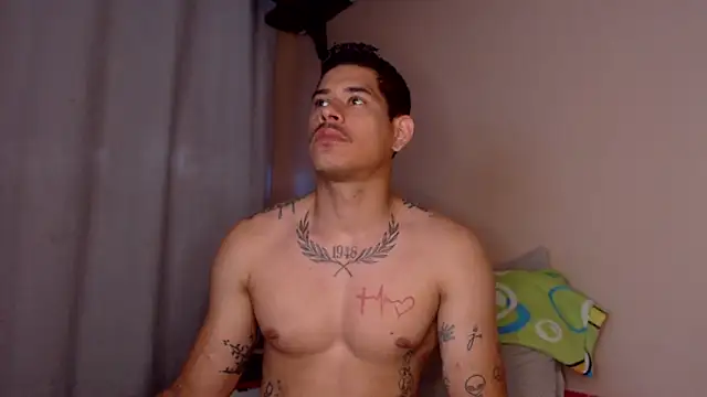 Snapshot of Jffer_sLHom chatting on 3, 4, 2026 Jffer sLHom online show from 3, 4, 2026