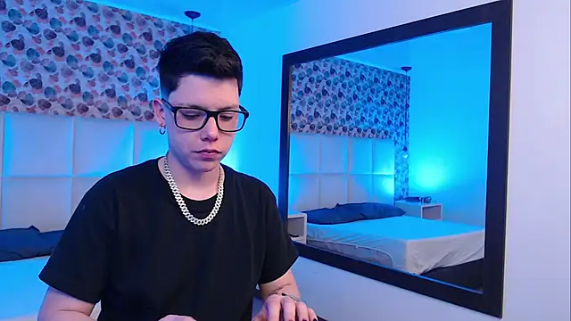 SpencerMontgomery online show from 29, 10, 2025