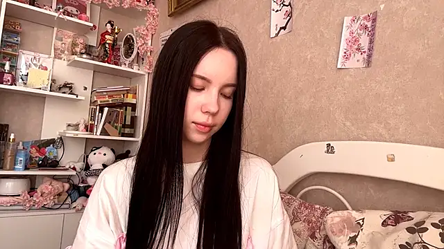 Snapshot of AxyKitten chatting on 14, 9, 2025 AxyKitten online show from 14, 9, 2025