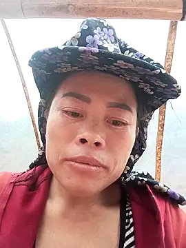 CoMay003 online show from 25, 9, 2025