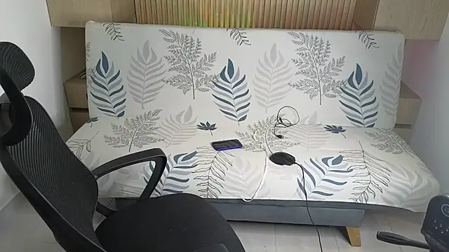 Snapshot of samiacooper25 chatting on 3, 12, 2025 samiacooper25 online show from 3, 12, 2025