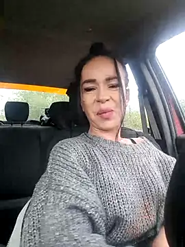 Snapshot of Rosaliemilaxxx chatting on 4, 10, 2025 Rosaliemilaxxx online show from 4, 10, 2025