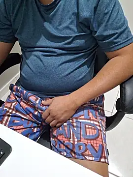 Carloskasado online show from 23, 10, 2025