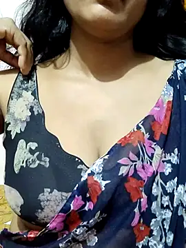 Snapshot of spicysuhana chatting on 4, 10, 2025 spicysuhana online show from 4, 10, 2025