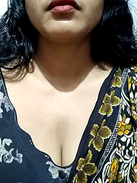 Snapshot of spicysuhana chatting on 11, 10, 2025 spicysuhana online show from 11, 10, 2025