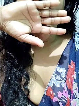 Snapshot of spicysuhana chatting on 13, 10, 2025 spicysuhana online show from 13, 10, 2025