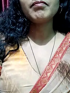 Snapshot of spicysuhana chatting on 15, 10, 2025 spicysuhana online show from 15, 10, 2025