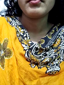 Snapshot of spicysuhana chatting on 21, 10, 2025 spicysuhana online show from 21, 10, 2025