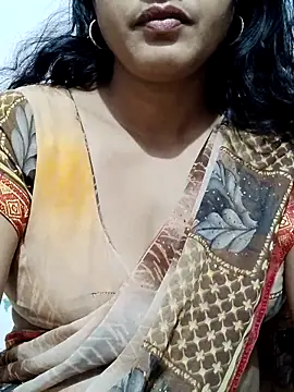 Snapshot of spicysuhana chatting on 6, 11, 2025 spicysuhana online show from 6, 11, 2025