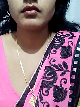 Snapshot of spicysuhana chatting on 26, 11, 2025 spicysuhana online show from 26, 11, 2025