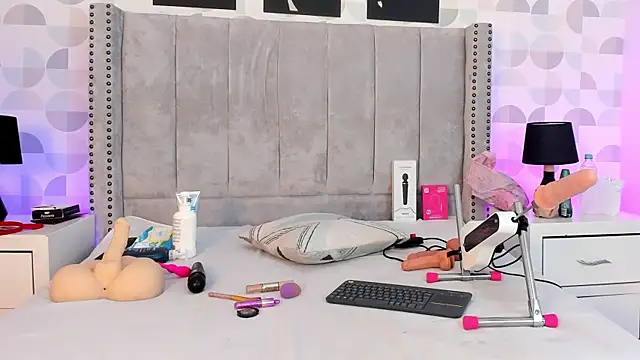 cristhi esterling online show from 27, 11, 2025