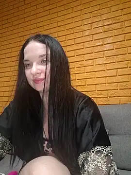 Snapshot of VoxxAura chatting on 13, 11, 2025 VoxxAura online show from 13, 11, 2025