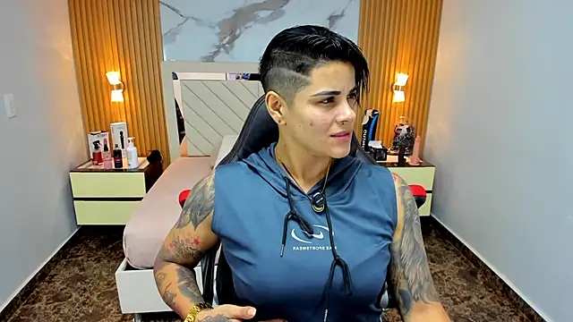 KAROLLJONES1 online show from 16, 1, 2026