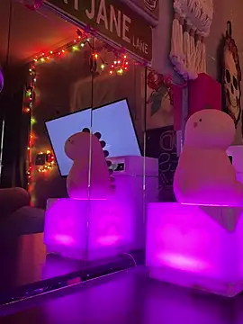 goddessmissmia online show from 13, 3, 2026