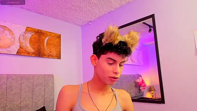 Snapshot of Room_69x chatting on 26, 9, 2025 Room 69x online show from 26, 9, 2025