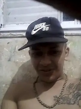 Snapshot of Ariihot chatting on 5, 11, 2025 Ariihot online show from 5, 11, 2025