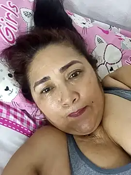 Snapshot of linda_luna29 chatting on 23, 12, 2025 linda luna29 online show from 23, 12, 2025