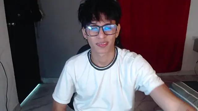 Snapshot of sung_yol chatting on 7, 10, 2025 sung yol online show from 7, 10, 2025