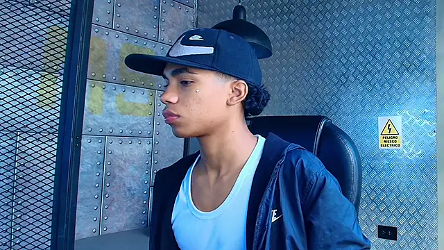 AlanCutee online show from 21, 10, 2025