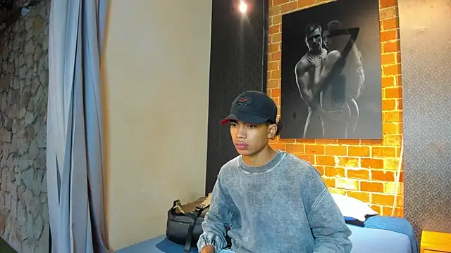 Snapshot of AlanCutee chatting on 8, 11, 2025 AlanCutee online show from 8, 11, 2025