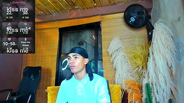 Snapshot of AlanCutee chatting on 9, 1, 2026 AlanCutee online show from 9, 1, 2026