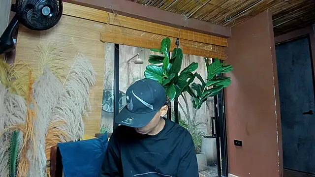 Snapshot of AlanCutee chatting on 18, 2, 2026 AlanCutee online show from 18, 2, 2026