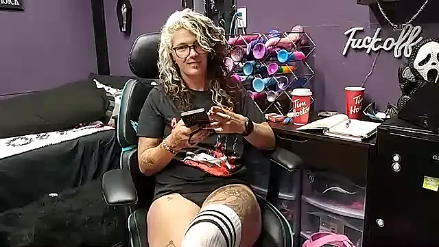 Snapshot of oddywithabody chatting on 14, 9, 2025 oddywithabody online show from 14, 9, 2025