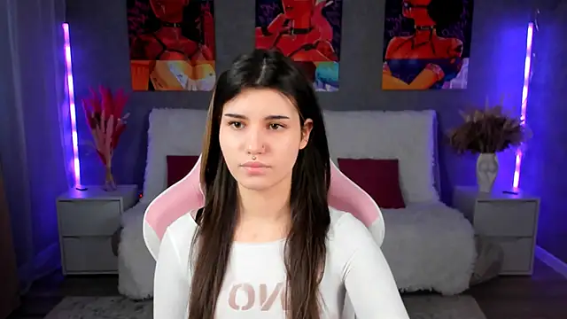 AnoraDark online show from 13, 4, 2026