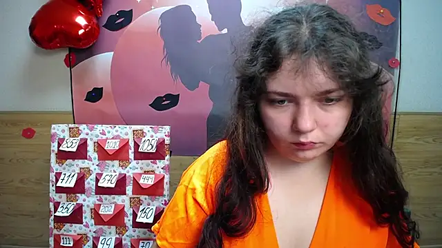 Snapshot of NeonilaLisova chatting on 12, 9, 2025 NeonilaLisova online show from 12, 9, 2025