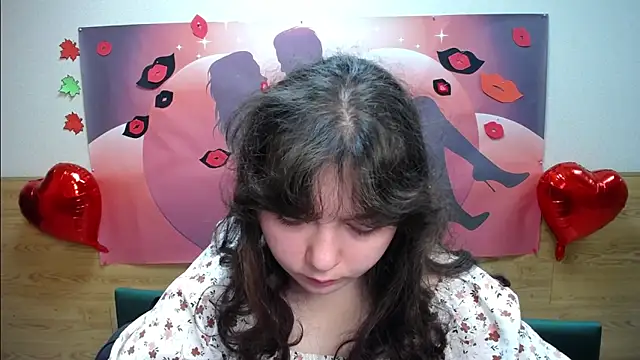 Snapshot of NeonilaLisova chatting on 7, 10, 2025 NeonilaLisova online show from 7, 10, 2025