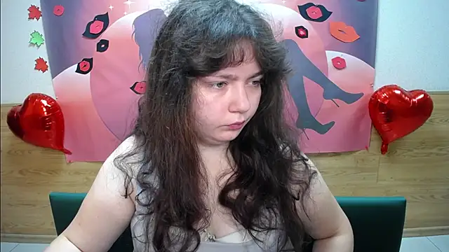 Snapshot of NeonilaLisova chatting on 9, 10, 2025 NeonilaLisova online show from 9, 10, 2025
